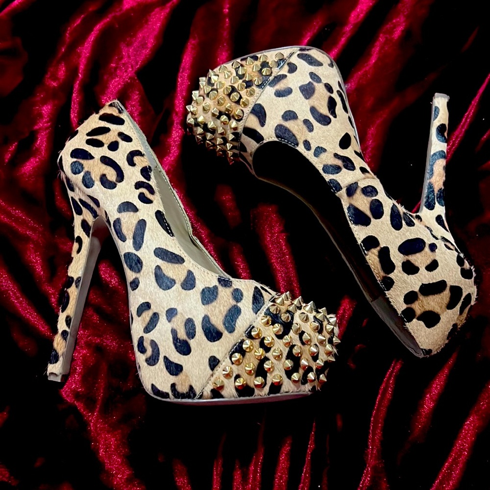 Steve Madden leopard heels